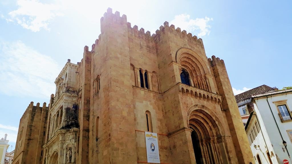 Romanische Kathedrale Sé Velha