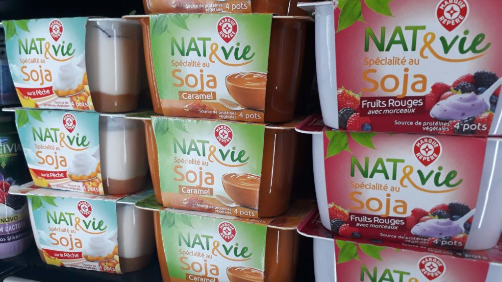 Sojapudding und -joghurt der Eigenmarke Nat&Vie