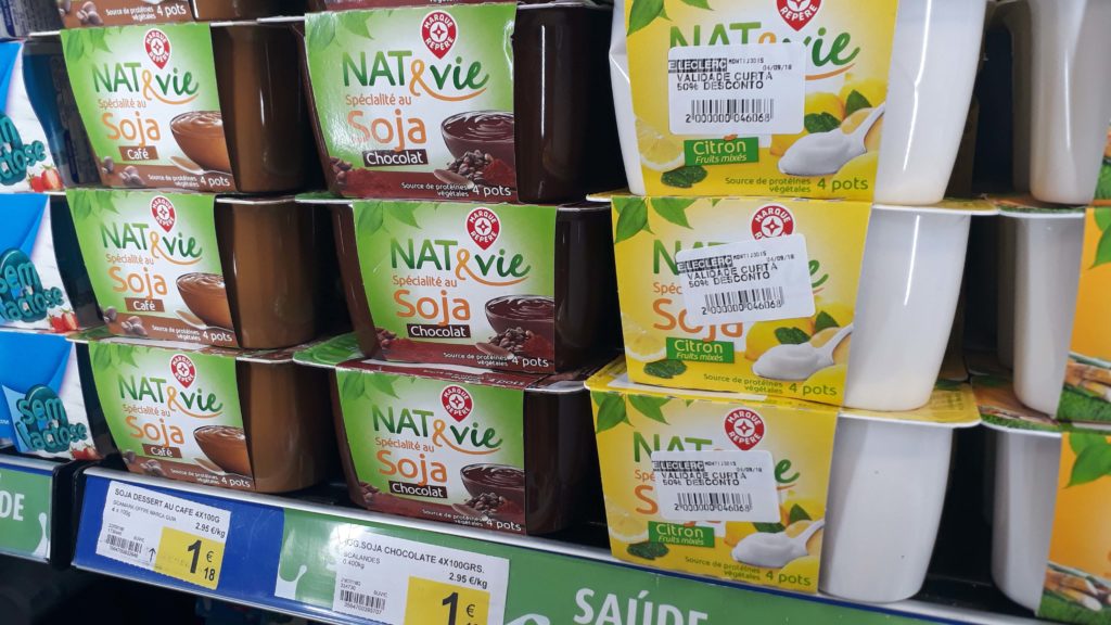 Sojapudding und -joghurt der Eigenmarke Nat&Vie