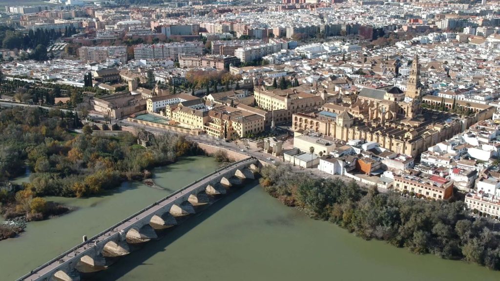 Córdobas Altstadt mit Mezquita-Catedral, Alcázar de los Reyes Cristianos und Puente Romano
